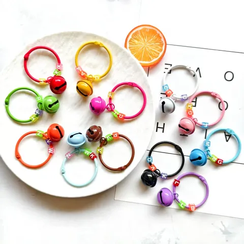Creatieve Metalen Sleutelhanger Tas Bedel Met Bel En Kleurrijke Letter Kralen Leuke DIY Hanger Sieraden Cadeau Voor Vrouwen