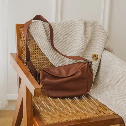 Women Genuine Leather Crossbody Bag Vintage Solid Color Dumpling Shoulder Bag Soft Cowhide Zipper Daily Commuting Handbag