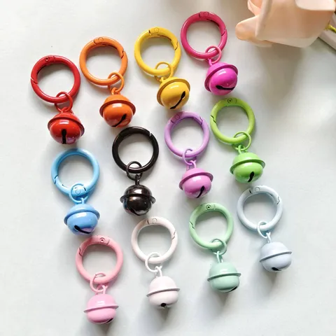 Snoepkleurige Metalen Bel Veer Gesp Sleutelhanger Kleurrijke Tas Hanger Minimalistische Sleutelring DIY Creatief Cadeau Accessoire