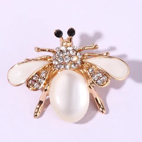 W838 Cute Bee Brooch For Women High Grade Cartoon Insect Alloy Rhinestone Artificial Pearl Enamel Brooch Pin For Suit Fashion Jewelry