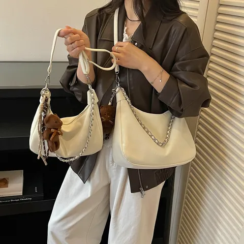 Damen Gewebte Dumpling Tasche Große Kapazität PU Leder Umhängetasche Schultertasche Mit Kette Und Anhänger Lässige Pendler Handtasche