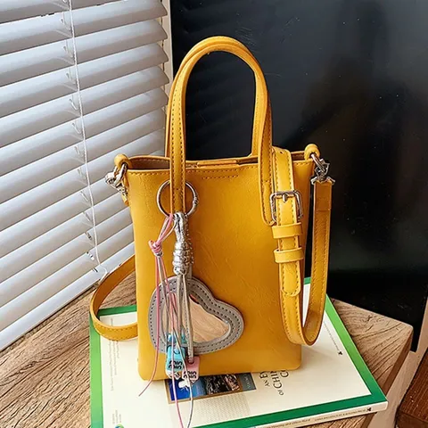 Women PU Leather Crossbody Cell Phone Bag Small Shoulder Bag With Heart Pendant Fashion Commute Handbag