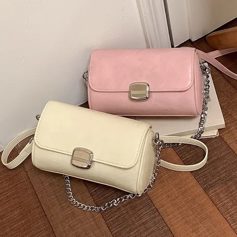 Borsa a Tracolla da Donna in Pelle PU con Catena Classica Tinta Unita Chiusura a Patta Mini Borsa Quadrata Elegante Borsetta da Giorno
