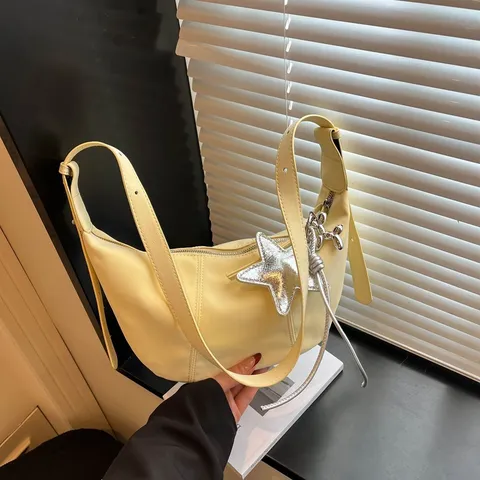 Französische Süße PU Leder Dumpling Tasche Mode Einfarbig Umhängetasche Sternanhänger Damen Schultertasche Täglich Freizeittasche