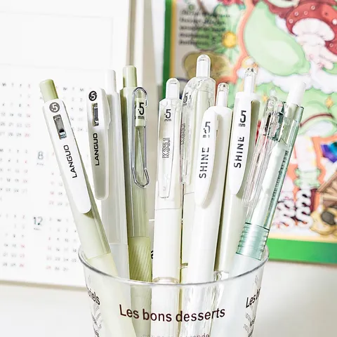 Retractable Gel Pens Quick Drying Black Ink Smooth Writing Fine Point Cute Student Stationery Pens Set