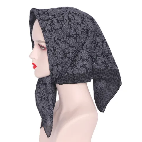 Dames Strass Vierkante Sjaal Polyester Bloemen Bedrukt Dunne Ademende Hoofdsjaal Zonbescherming Mode Hoofddeksel