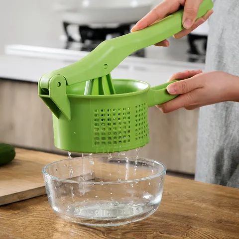 Manual Vegetable Drainer Press Plastic Kitchen Food Dehydrator Fruit Press Gadget