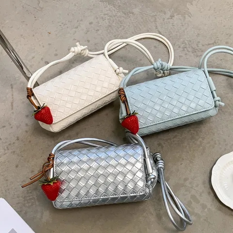 Womens Woven Shoulder Bag PU Leather Crossbody Bag Casual Tote Satchel Purse With Strawberry Pendant Fashion Handbag