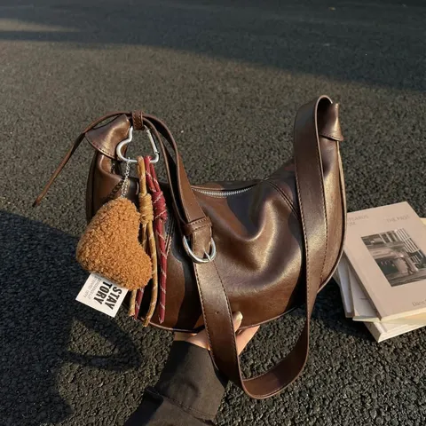 Borsa a Tracolla Croissant in Camoscio Vintage da Donna Stile Coreano Grande Capacità Borsa Hobo Casual Tinta Unita