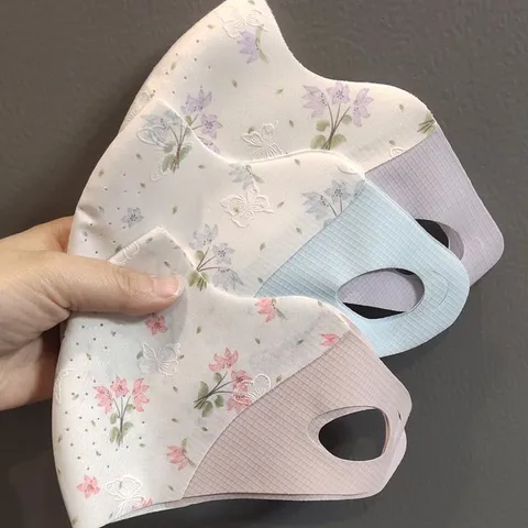 Masque Solaire pour Femmes Été 3D Sans Coutures Visage Mince Extérieur Protection Solaire Masque Floral