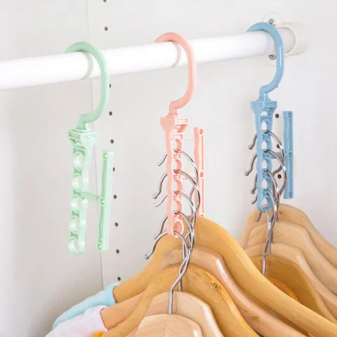 Creative Rotating 5-Hole Plastic Clothes Hanger Portable Windproof Closet Storage Organizer Multi-Functional Drying Hanger