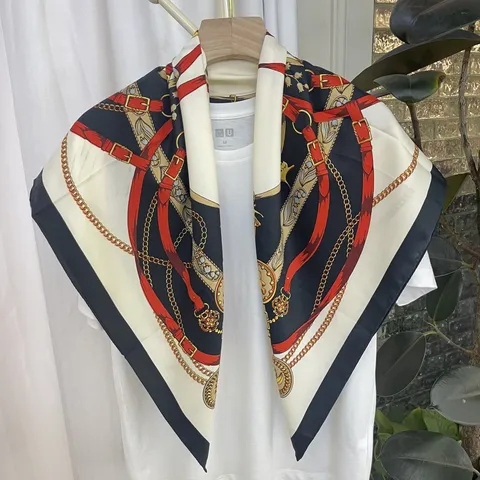 Donna Vintage Stampa Cintura a Catena Sciarpa Quadrata Elegante Tocco Seta Raso Scialle Protezione Solare Foulard Capelli Moda