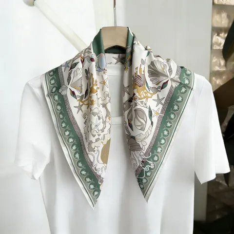 Sciarpa Quadrata in Satin Stampata Primavera Estate da Donna Moda Tema Marino Oceanico Sottile Sciarpa Collo Protezione Solare