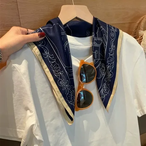 Sciarpa Quadrata da Donna Moda Sciarpa Stampata in Poliestere Leggera Sciarpa di Protezione Solare Versatile