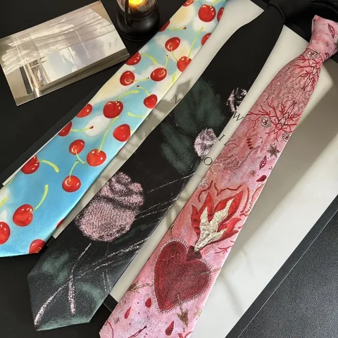 Herren Damen Y2K Anime Krawatte Polyester Lässig Handgebundene Halstuch Mode Vintage Blumen Druck Party Zubehör