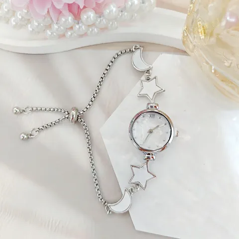 Orologio a Bracciale da Donna alla Moda con Ciondolo Stella Luna Cinturino in Lega Regolabile al Quarzo Analogico Elegante Regalo Gioielli
