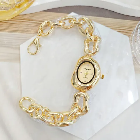 Orologio al Quarzo con Strass Irregolari alla Moda per Donna Orologio da Polso con Bracciale a Catena Grossa in Lega d'Oro di Lusso Elegante Orologio da Donna