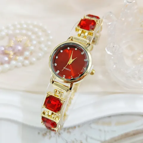 Luxus Damen Armbanduhr Mode Strass Eingelegte Quarzuhr Mit Edelstein Dekor Legierung Armbanduhr Für Damen Party Elegantes Schmuckgeschenk