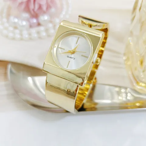 Minimalist Square Bangle Watch For Women Fashionable Gold Silver Alloy Quartz Wristwatch Elegant Jewelry Watch For Gift