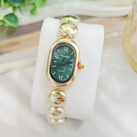 Vintage Mode Damen Quarzuhr Luxus Nische Ovales Zifferblatt Römische Ziffern Perlenarmband Legierung Weibliche Armbanduhr Schmuck