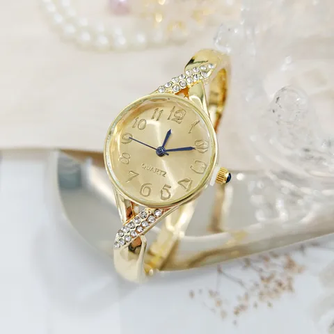 Luxe Strass Armbandhorloge voor Dames Elegant Mode Kwartshorloge met Ingelegde Diamanten Analoog Sieradenhorloge
