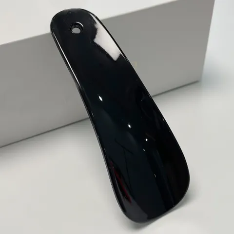 Portable Plastic Shoe Horn Household Hanging Lazy Shoe Lifter With Curved Handle Easy Wear Shoe Helper For Elderly