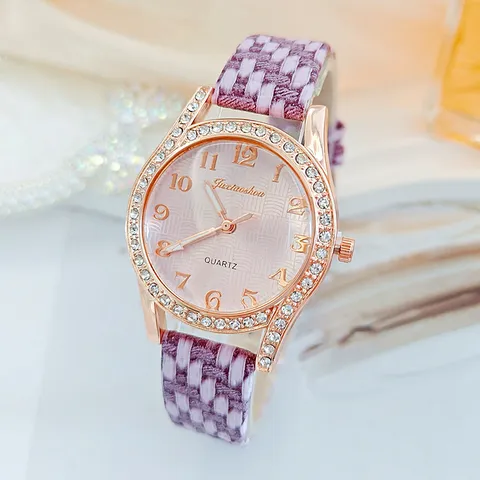 Luxus Strass Damen Lederarmband Quarzuhr Mode Elegant Hohe Qualität Damen Studenten Geschenk Armbanduhr Schmuck
