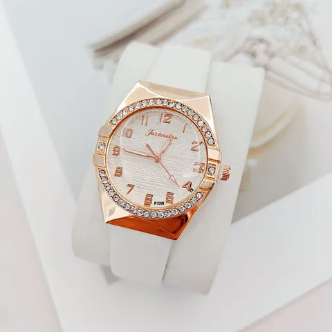 Montre à Quartz pour Femmes avec Strass Boîtier en Or Rose Bracelet en Cuir PU Élégante Montre-Bracelet Analogique