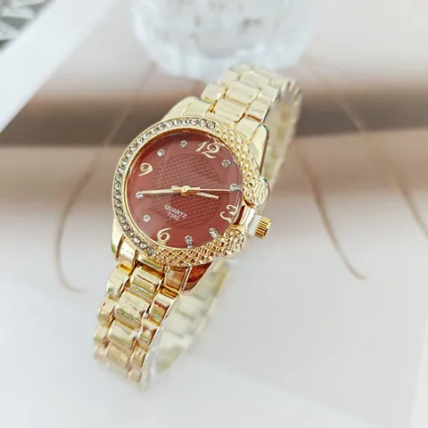 Women Fashion Gold Alloy Strap Quartz Watch Luxury Rhinestone Bezel Textured Dial Numeral Wristwatch For Lady Casual Gift