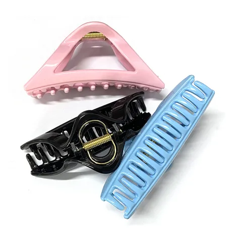 Large Triangle Hair Claws For Women Geometric Hollow Plastic Hair Clips Retro Nonslip Hair Styling Accessories