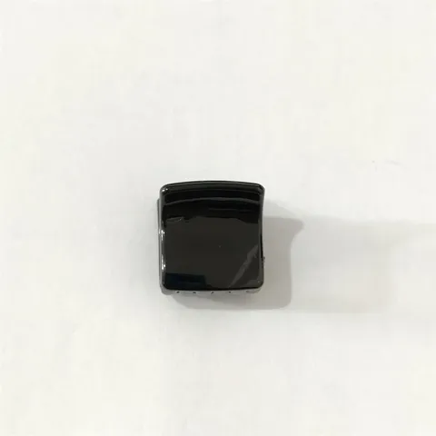 Minimalist Plastic Hair Claw Clip Small Black Glossy Hair Accessories For Women Summer Daily Hair Styling Tool