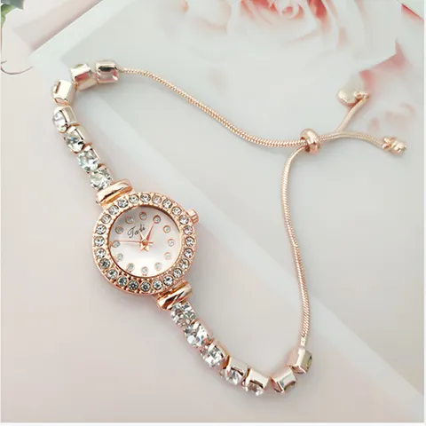 Montre Bracelet Strass de Mode Montre à Quartz en Alliage à Sangle Mince avec Bracelet à Chaîne Extractible pour Femmes