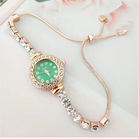 Montre Bracelet Strass de Mode Montre à Quartz en Alliage à Sangle Mince avec Bracelet à Chaîne Extractible pour Femmes