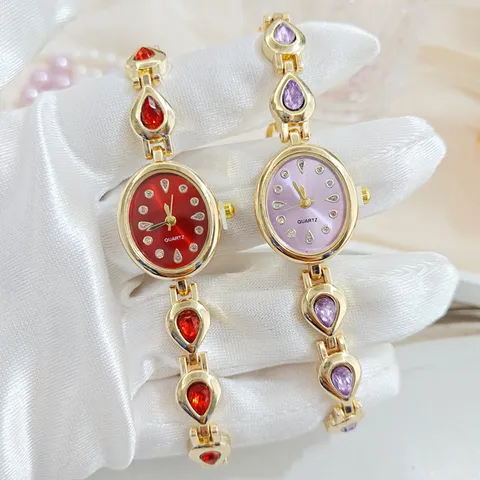 Fashion Alloy Rhinestone Women Watch Luxury Oval Pointer Quartz Bracelet Wristwatch Waterdrop Inlaid Delicate Ladies Jewelry Gift Watch