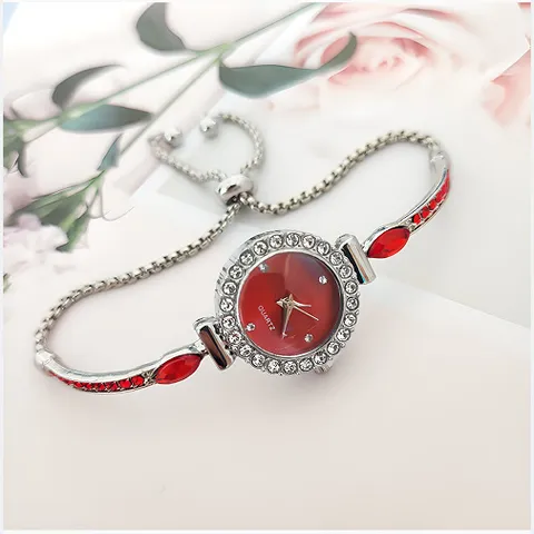 Montre Bracelet de Luxe en Strass pour Femmes Mode Bracelet en Chaîne Alliage Mince Montre à Quartz Cadran Rond Bijoux Décontractés