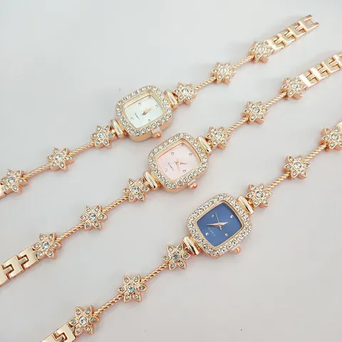 Damen Mode Strass Quadratische Uhr Legierung Blütenblatt Armbanduhr Koreanische Einfache Quarzuhr Für Studenten Damen