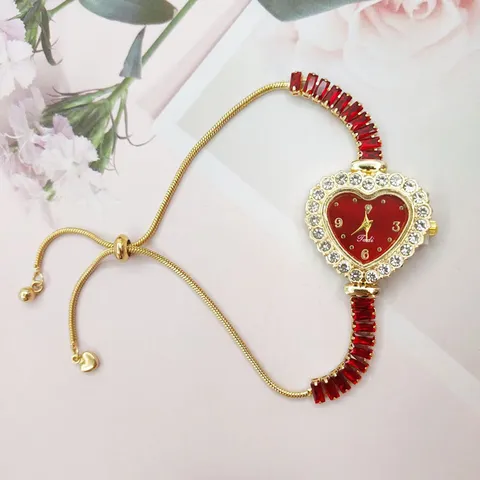 Women Heart-Shaped Rhinestone Bracelet Watch Elegant Alloy Chain Quartz Watch For Ladies Girls Valentine Day Gift