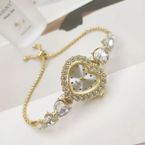 Mode Damen Herzförmige Strass Armbanduhr Elegante Gold Silber Roségold Quarzuhr Mit Verstellbarer Kordelzugkette Geschenk Für Damen