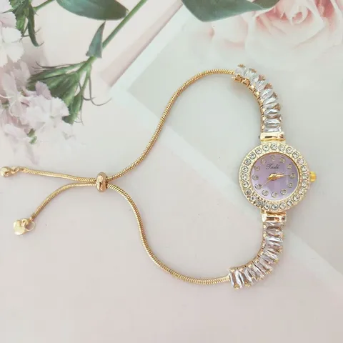Damen Mode Strass Uhr Luxus Ausziehbare Armband Quarz Armbanduhr Legierung Diamant Besetzt Schmuck Uhr Für Damen