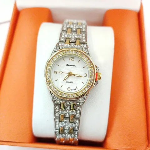 Luxury Alloy Rhinestone Women Watch Elegant Round Quartz Wristwatch Full Crystal Steel Band Pointer Clock Casual Jewelry Watch Gift