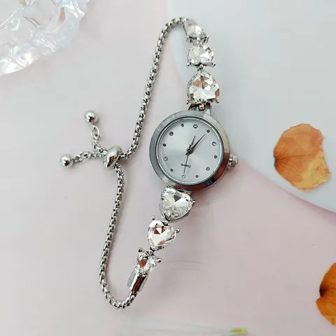 Damen Armbanduhr Herzform Strass Analog Quarzuhr Mit Verstellbarem Ausziehbarem Kettenarmband Mode Armbanduhr Geschenk