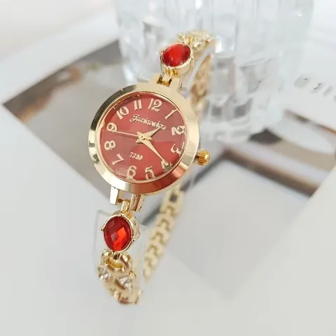 Fashion Alloy Rhinestone Women Watch Elegant Round Dial Pointer Quartz Wristwatch Bracelet Chain Strap Clock Jewelry Gift For Female