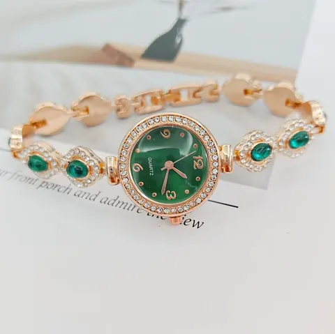 Damen Elegant Strass Eingelegt Armbanduhr Kleeblatt Design Luxus Quarz Uhr Mode Edelstein Armbanduhr Party Schmuck