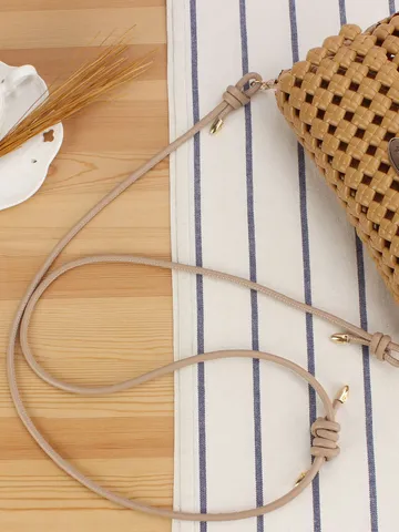 Γυναικείο Casual Hollow-Out Πλεγμένο Crossbody Τσάντα Μόδας Χρώμα Καραμέλας Μικρή Τσάντα Ώμου για Διακοπές στην Παραλία Καθημερινά
