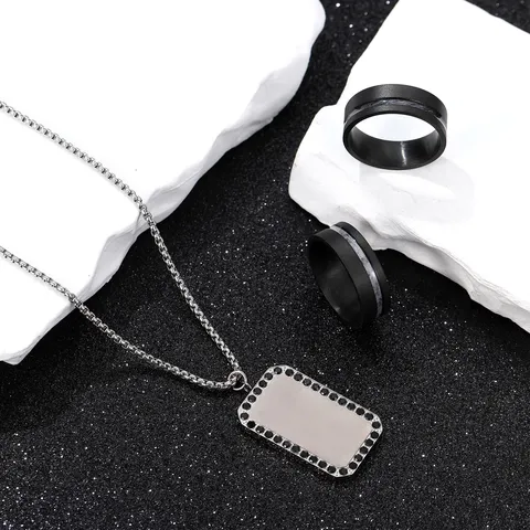 Bague en Titane Pur Minimaliste pour Hommes Femmes Sablé Noir Anneau Simple Estthétique Rainure Ligne Centrale Navettage Quotidien Bijoux