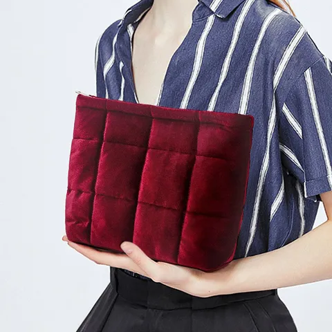 Large Capacity Velvet Quilted Cosmetic Bag Portable Handheld Zipper Makeup Storage Pouch Travel Toiletry Bag