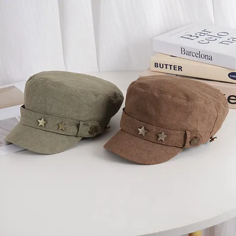 Vintage Militaire Chapeau Plat Hommes Femmes Coton Casual Casquette de Cadet Avec Étoile à Cinq Pointes en Métal Chapeau de Soleil Extérieur