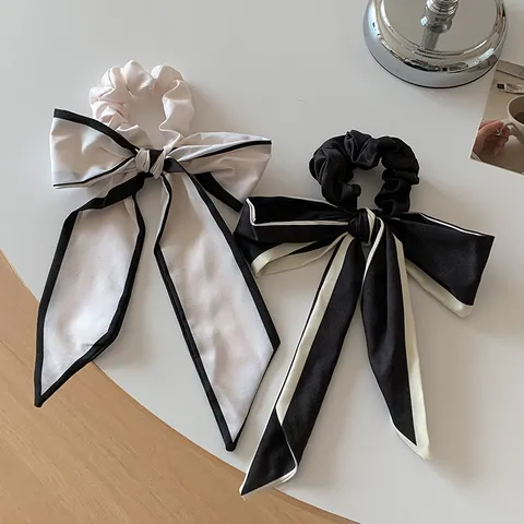 Bow Knot Scrunchies with Long Streamers for Women Black White Contrast Hair Ties Elegant Satin Texture Hair Scrunchie Ponytail Holder Accessories