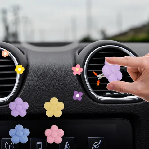 Cute Flower Silicone Car Air Vent Aromatherapy Clip Solid Balm Perfume Diffuser Auto Interior Decoration Accessories