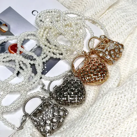 Luxus Damen Mini Strass Umhängetasche Metall Ausgehöhlt Schultertasche Mit Künstlicher Perlenkette Abendtasche Geschenk